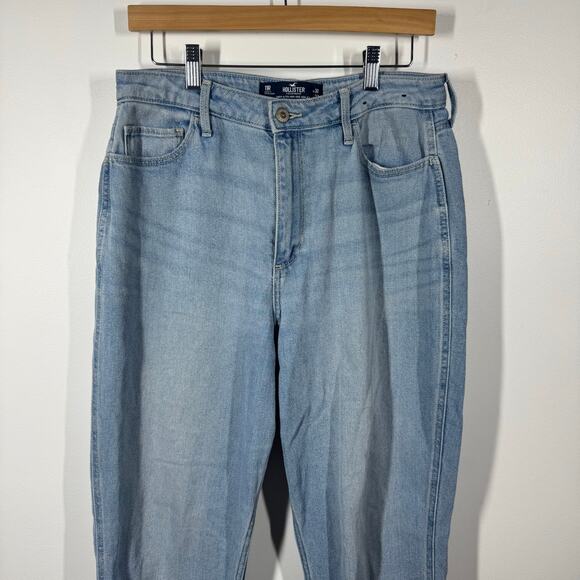 Hollister Jeans Women Size 11R Blue Curvy Ultra High Rise Mom Jean Raw Hem Light - Picture 3 of 8